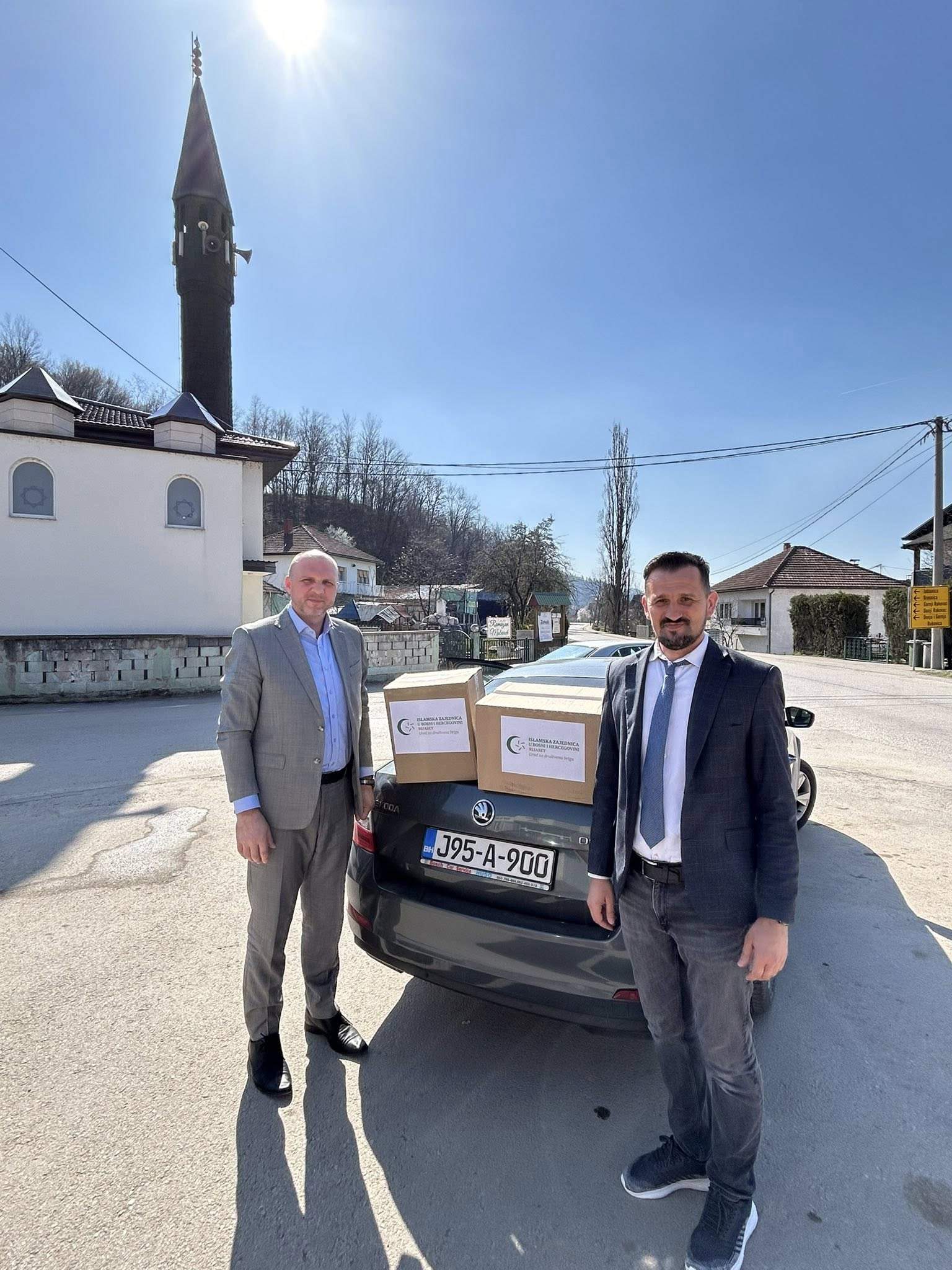 MIZ Maglaj2.jpg - Maglaj: Uručeni paketi pomoći osobi u stanju socijalne potrebe